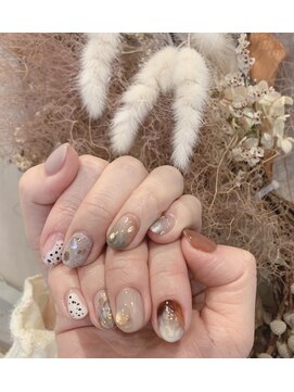 ミネヘアアンドメイク高知店 ニュアンスネイル