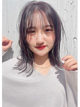 リタ(Lita) 鎖骨ミディ