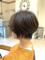 チリンバイロストシティー(Chillin by LOSTCITY)&nbsp;ショートボブボブ髪質改善白髪ぼかしインナーカラー