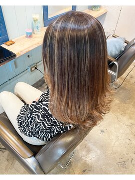 トワイロ(TOWAIRO) グレージュハイライト