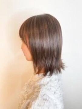 リコラックスビー 中百舌鳥(LICO LUXBE) グレージュショートボブ