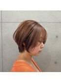 ショートボブ×アプリコットベージュ