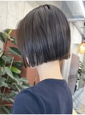 栄黒髪垢抜け丸みシルエットボブヘア　切りっぱなしボブ　