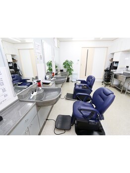 子どもから大人まで年齢とわず通っていただける清潔感と安心感を大切にしているサロン！