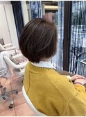 白髪があっても大丈夫！透明感カラーのショートボブ