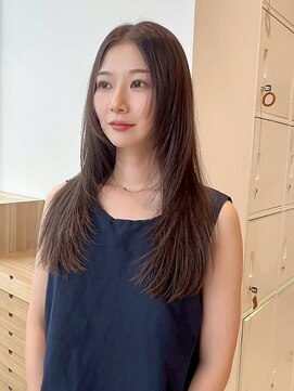 アルティーナ(altina) 透明感ブラウン/ロング/ハッシュカット/シャギー