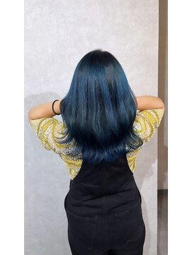 シアン(CYAN) #バレイヤージュ#筋感#ブルー#ブリーチ