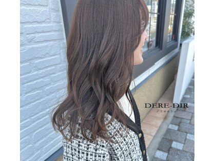 デレディールフィデル(DERE-DIR fidele)の写真