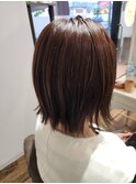 ピンクベージュ
