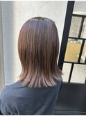 切りっぱなしミディアムボブ