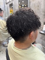 カーニー 上野(kearny)&nbsp;ツイストスパイラルパーマ縦落ちパーマメンズ波巻きパーマ