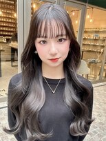 クム(kumu) レイヤーカットロング/ 前髪/顔周りカット/栄/名古屋/シースルー