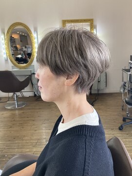 コワファースト 別府 クールシルバー×くびれショート