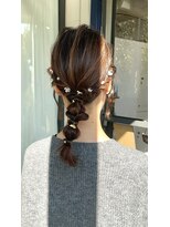 レブルーム(rebloom) 編みおろしヘアアレンジ