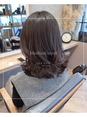 ワンカールで可愛いミディアムレイヤー