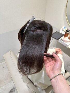 エレノア 枚方(Eleanor) 半年ぶり縮毛矯正○山地