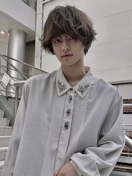 ユーフォリア 渋谷グランデ(Euphoria SHIBUYA GRANDE) 無造作パーマ スモーキーベージュ 色っぽラウンドマッシュ