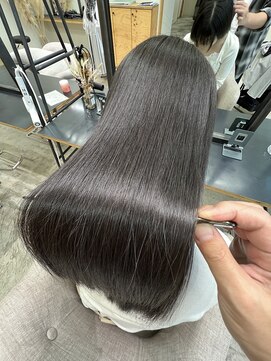 ラヴィエ(RAVIE) 【半田・髪質改善】縮毛矯正/トリートメント/マンツーマン