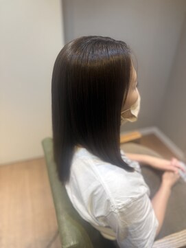 ラビアンフルール(La vie en Fleurs) ツヤストレート