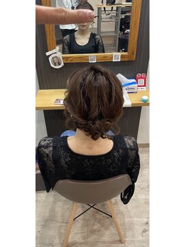 シベル(Si-Belles) 上品シニヨンアレンジ