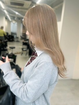 ジゼル 梅田(GiseL) ブリーチ ダブルカラー ハイトーン ベージュ 髪質改善 10代20代