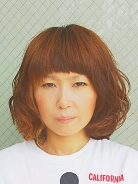 ウレカ(Ureka) ランダムなカールが無垢なあどけなさを生む!