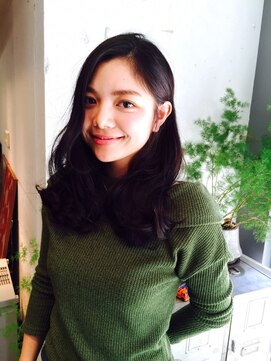 スタンス(stance) セクシーでヘルシーな黒髪ツヤロング[恵比寿/恵比寿駅]