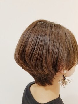 オットー バース(Otto BIRTH) オトナショートボブ