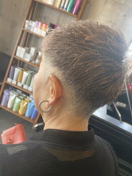 アヌエ(Anue)の写真/今は白髪を活かす時代！白髪ぼかしなどデザインカラーと合わせて行うことで、今っぽい旬なスタイルが叶う＊