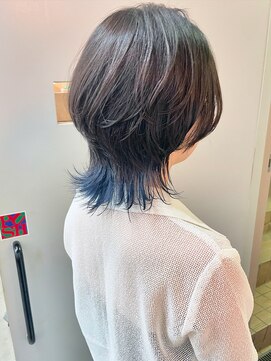 キューズ クラブ(cuz KLUB) ショートウルフインナーカラーブルー