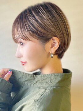 メゾンドムニ 恵比寿(Maison de MUNi) 韓国レイヤーカットで垢抜け小顔カット/前髪なし/恵比寿