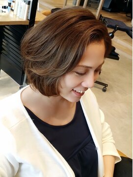 アース 小禄店(EARTH) 上品ブラウンカラー/根本ふんわり/スタイリング簡単/40代・50代