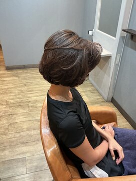 クロデザイン(KURO DESIGN) luxe ボブ