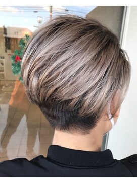 ヘアメイク アリープ(HAIR MAKE ALEAP) ショートブロンドアッシュ