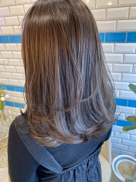 シー バイ ロンド 新宿(Sea by Lond) 【お客さまヘア】ミディアムレイヤー