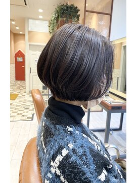 ネオリーブギンザ 銀座店(Neolive GINZA) 前下がり　ショートボブ
