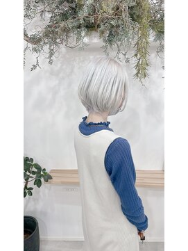 シーバイトリコ 市川(SEA by tricot) 【Wブリーチ】ピュアホワイト