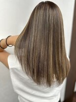 フュー 新小岩(few.)&nbsp;黒髪/グレーベージュ/レイヤーロング/前髪パーマ[新小岩駅]