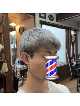 バーバー アミティ プール オム(BAR BER amity POUR HOMME) ホワイトシルバー