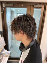 コワファーストナガサキシャンプーボーイ(COIFF1RST NAGASAKI SHAMPOO BOY)&nbsp;縦落ちパーマ　ハイライト　長崎