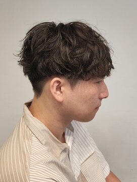 ニアウ 伊勢崎連取店(Niau) 刈り上げショートマッシュ波巻きツイストスパイラルパーマ