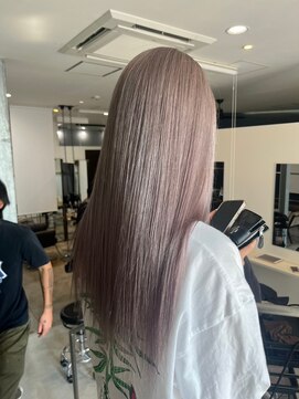 プラスディー(+D) ホワイトベージュ