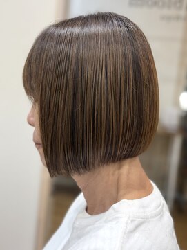 フルブルーム 東林間(fullbloom) 前下がりボブグレージュケアカラー髪質改善トリートメント