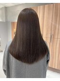 ワンレングスに透け感ナチュラウブラウン