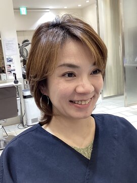 ピークアブー アヴェダ アトレ恵比寿(PEEK-A-BOO AVEDA) ミディアムウルフベージュカラーパーマ