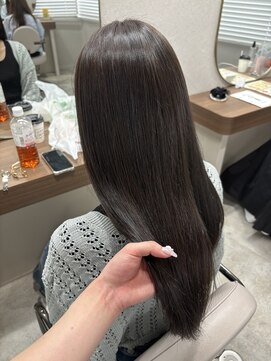 ボタン ハカタ(VOTAN hakata) オリーブグレージュ/レイヤーカット/透明感カラー