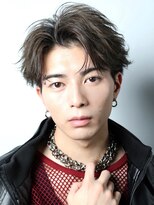 リタバイクロト(LITA by KUROT) センターパート束間フェザーショート