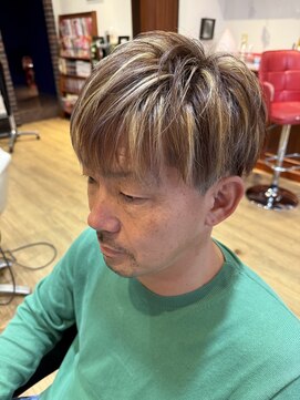 サニープレイスレオ(Sunny place Leo) 軽やかに見せる、大人の若見えメッシュ