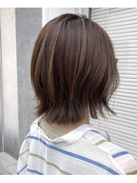 マノハル(MANOHARU) くびれボブ　透明感グレージュカラー