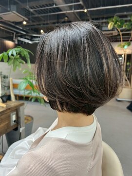 ザ ブリンク(THE BLINK) 丸みショートボブ